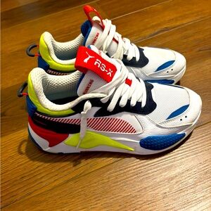 Puma running shoes colorful 5.5Y multicolor very good condition